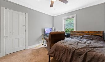 215 Dewey St, Bennington, VT 05201