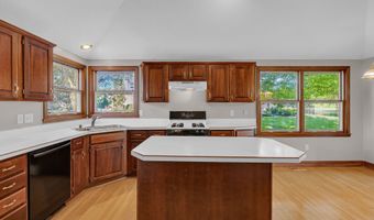 356 Southcreek Dr S, Indianapolis, IN 46217