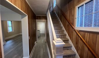 1127 Maplewood Ave, Ambridge, PA 15003