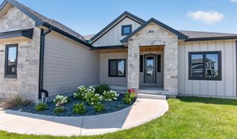 324 31st St SE, Altoona, IA 50009