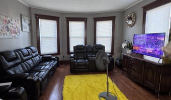 3 Holbrook St, Ansonia, CT 06401