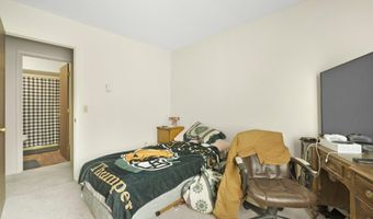 1210 Mcintyre Dr, Auburn, IN 46706