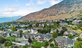 8905 N PINE HOLLOW Dr, Cedar Hills, UT 84062