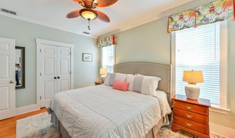 6 Carolina Ln, Beaufort, SC 29907