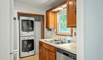 605 N Scenic Dr, Albrightsville, PA 18210