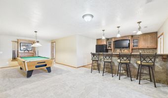 513 N Crestview Cir, Brandon, SD 57005