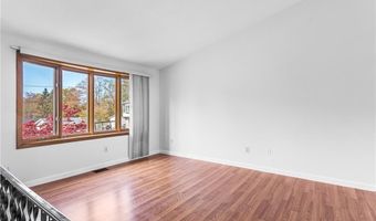 1 Jared Ct, North Providence, RI 02911