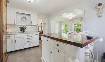 50 Brookdale Ave, Cranston, RI 02921