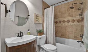1100 Ruth Rd, Altus, OK 73521