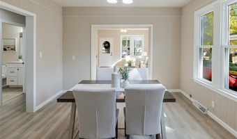 1836 Park Ave, Alton, IL 62002