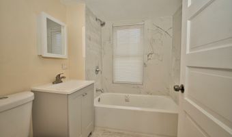 7154 S Honore St, Chicago, IL 60636