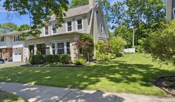 11 Freeman Rd, Albany, NY 12208