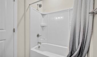 213 Cranesbill Dr, Adams Twp., PA 16046