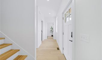 27 SOAR Way, Newport, RI 02840