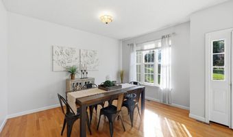 46 Dundee Dr, Cheshire, CT 06410