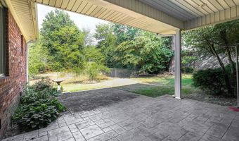 521 W CROSS St, Benton, AR 72015