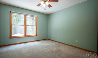 102 Chickadee Ct, Athens, GA 30605