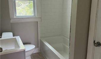 836 5th Ave, Akron, OH 44306