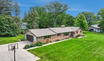 4403 W Riverview Dr, Alma, MI 48801