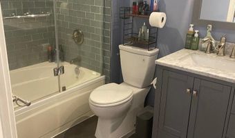 1000 N RANDOLPH St 104, Arlington, VA 22201