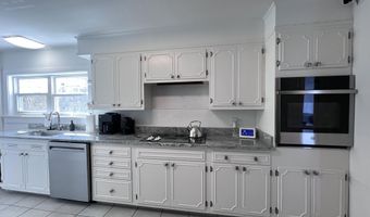 66 Howard St, Bangor, ME 04401