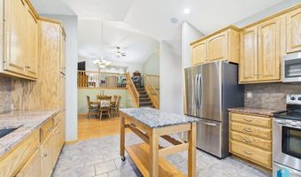 605 S Palmer Dr, Brandon, SD 57005