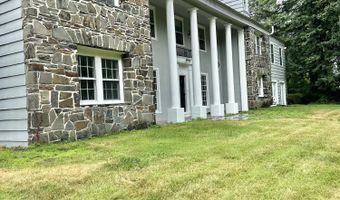 9 Birch Hill Rd, Albany, NY 12211