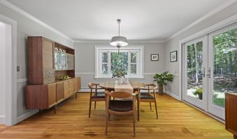 11 Nathan Lord Rd, Amherst, NH 03031