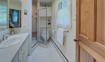 1420 Diplomat Dr, East Greenwich, RI 02818