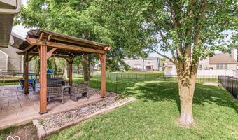 414 Winterwood Dr, Avon, IN 46123