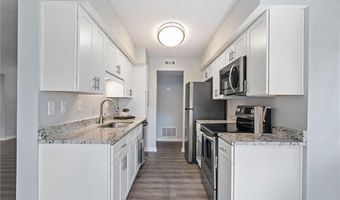 104 Glenleaf Dr, Peachtree Corners, GA 30092