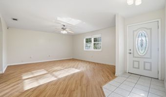 867 Washington St, Bay St. Louis, MS 39520