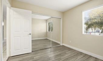 525 N Beech St 23, Escondido, CA 92025