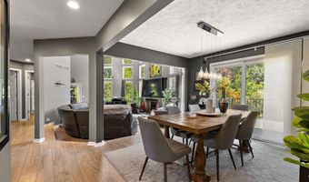 9820 Snow Pointe Dr SE, Alto, MI 49302