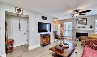 1549 Whispering Creek Dr, Ballwin, MO 63021