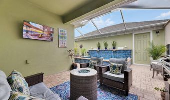 624 Winterside Dr, Apollo Beach, FL 33572