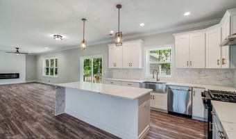 443 Fremont Ave, Bayville, NJ 08721