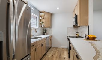 98-1069 Komo Mai Dr F/40, Aiea, HI 96701