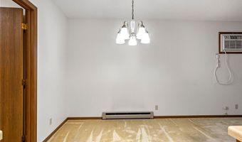 1412 Devney Dr, Altoona, WI 54720