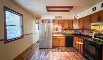 300 Baker Barr Subdivision Rd, Beattyville, KY 41311