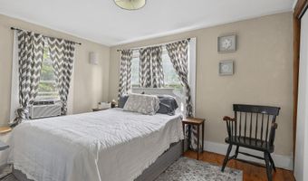 748 Riverside Dr, Augusta, ME 04330