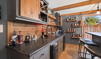 1362 Hillcrest Dr, Ashland, OH 44805
