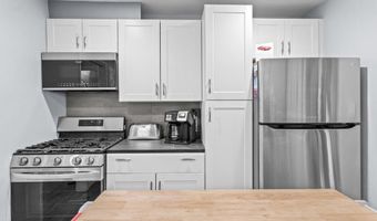 1818 New York Dr, Altadena, CA 91001