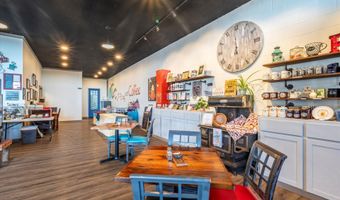 215 SE 10TH St, Bandon, OR 97411