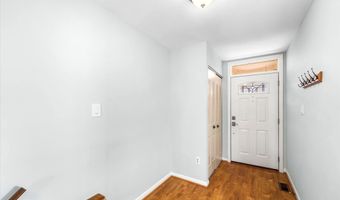 624 15TH St S 1, Arlington, VA 22202
