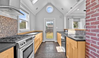 11 Wilson Ave, Amity Harbor, NY 11701