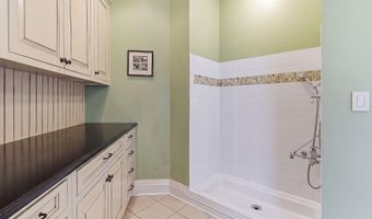 241 Monmouth Ave, Atlantic Highlands, NJ 07716