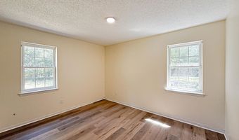 5703 Old River Rd, Baker, FL 32531