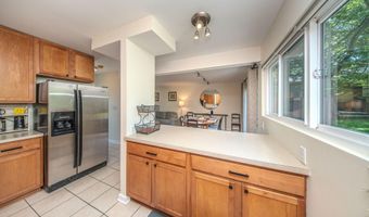 1795 Hideaway Ln, Ann Arbor, MI 48105
