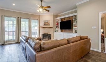 303 Blue Berry Ln, Aledo, TX 76008